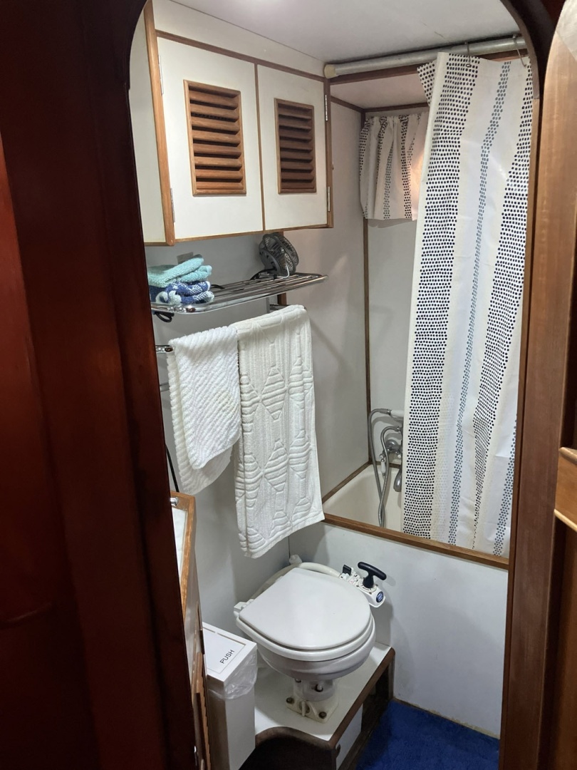 Abby Jo 40ft Ocean Alexander Yacht For Sale Abby Jo 40ft Ocean Alexander Yacht For Sale