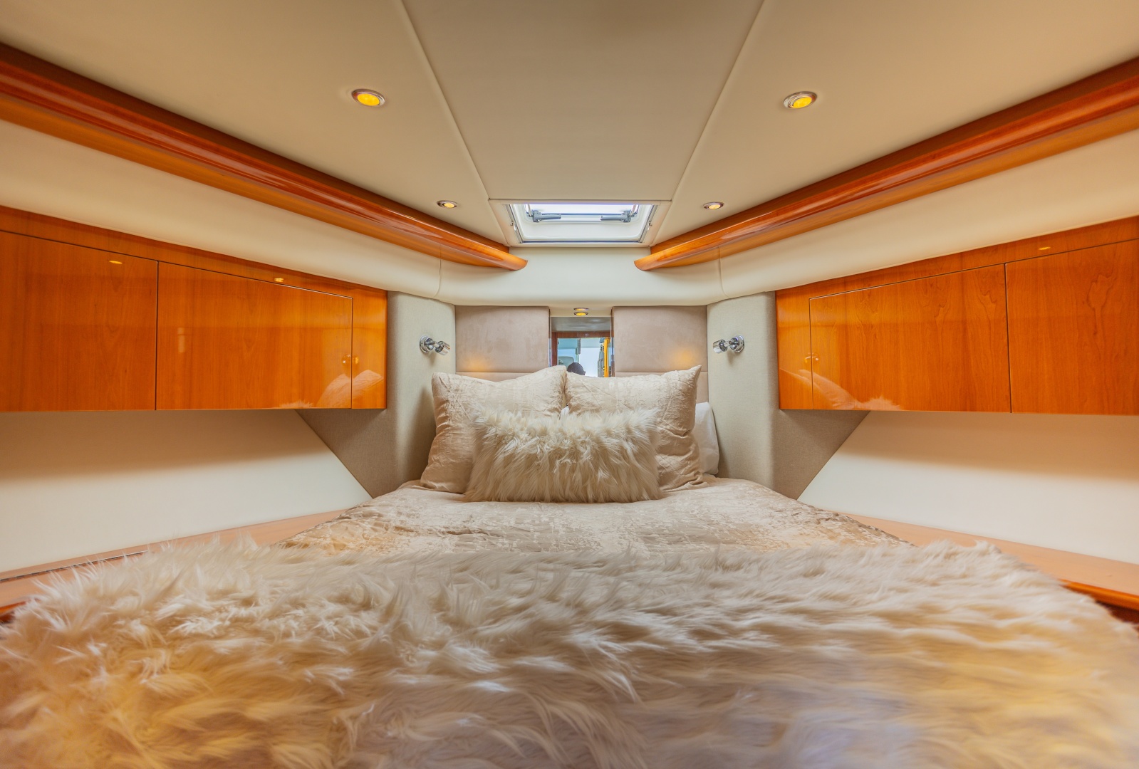 2012 Riviera 53 Enclosed Flybridge