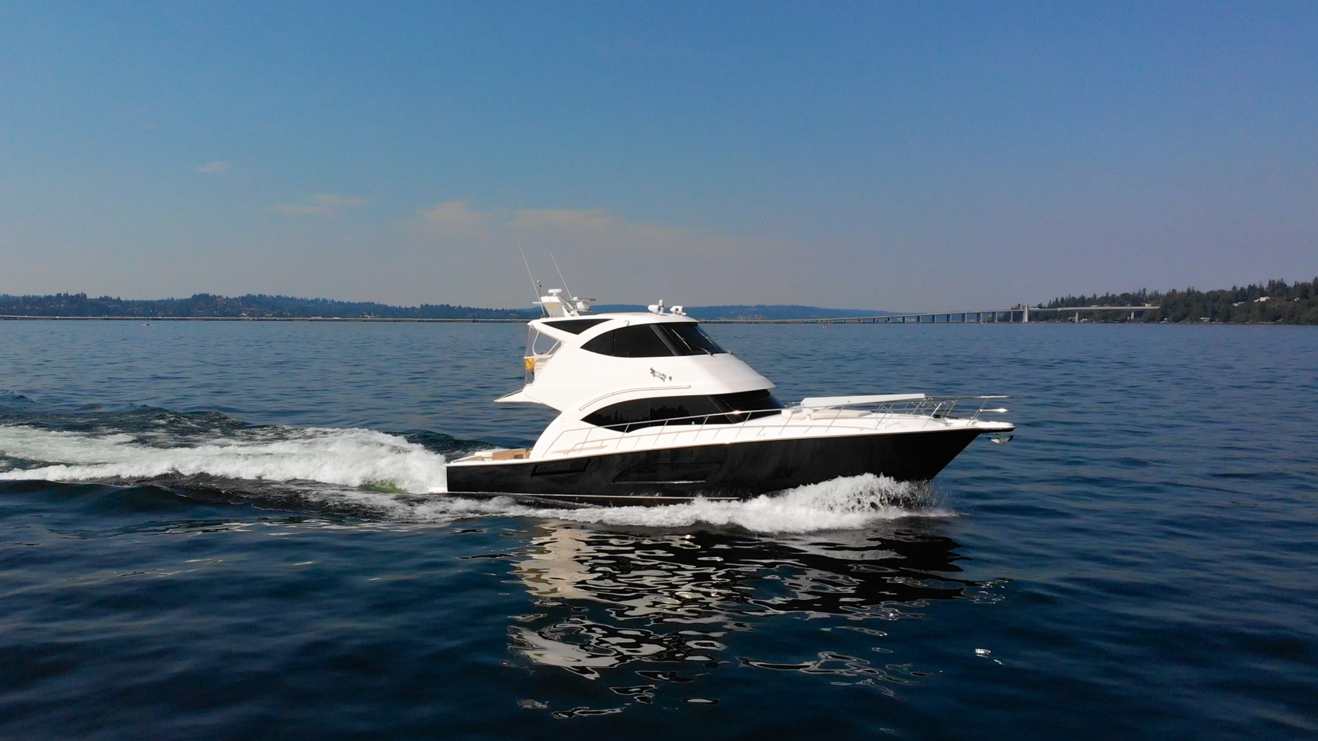 2012 Riviera 53 Enclosed Flybridge