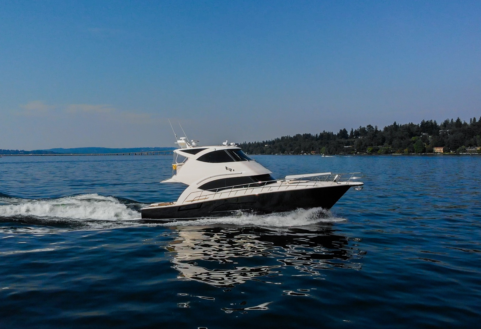 2012 Riviera 53 Enclosed Flybridge