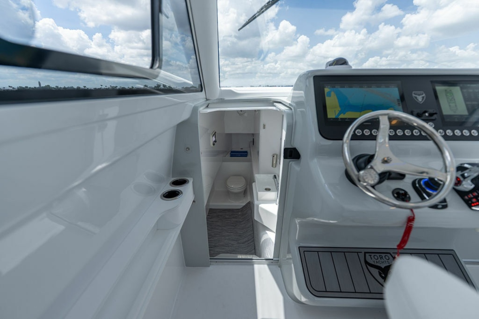 TORO 40ft Powercat Yacht For Sale