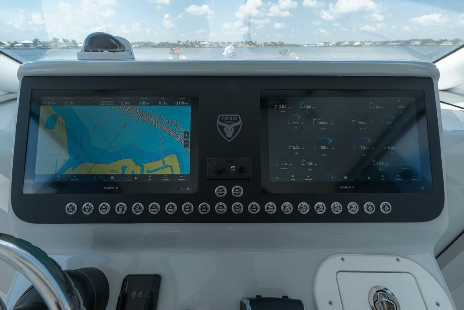 TORO 40ft Powercat Yacht For Sale