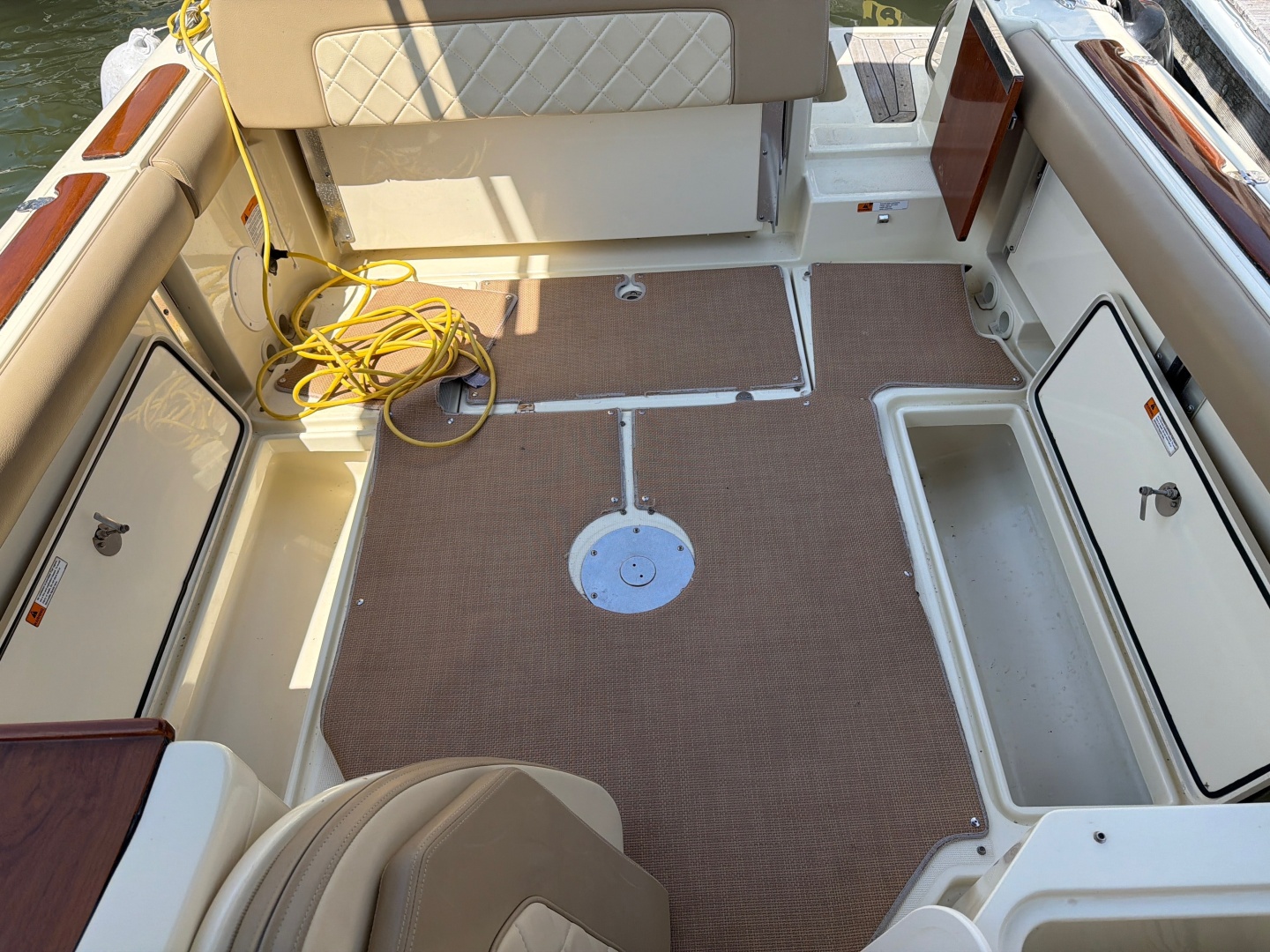 2016 Chris-Craft Calypso 26