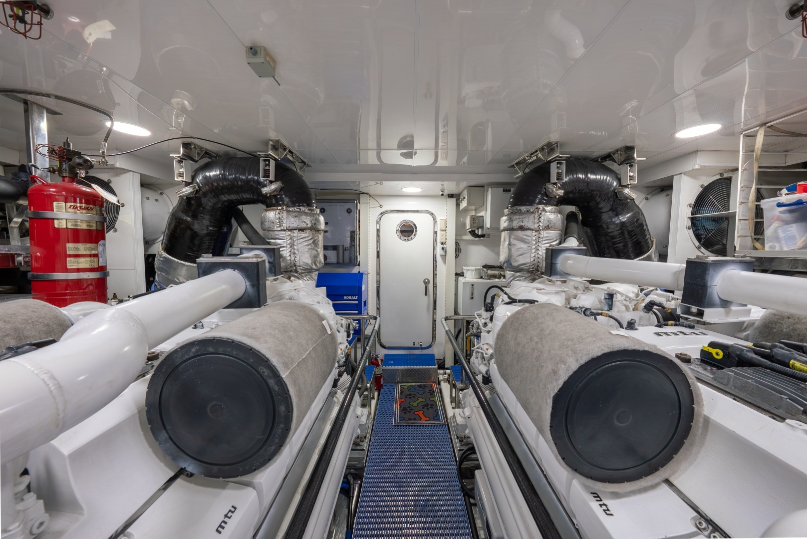 ABOAT TIME 90ft Ocean Alexander Yacht For Sale ABOAT TIME 90ft Ocean Alexander Yacht For Sale