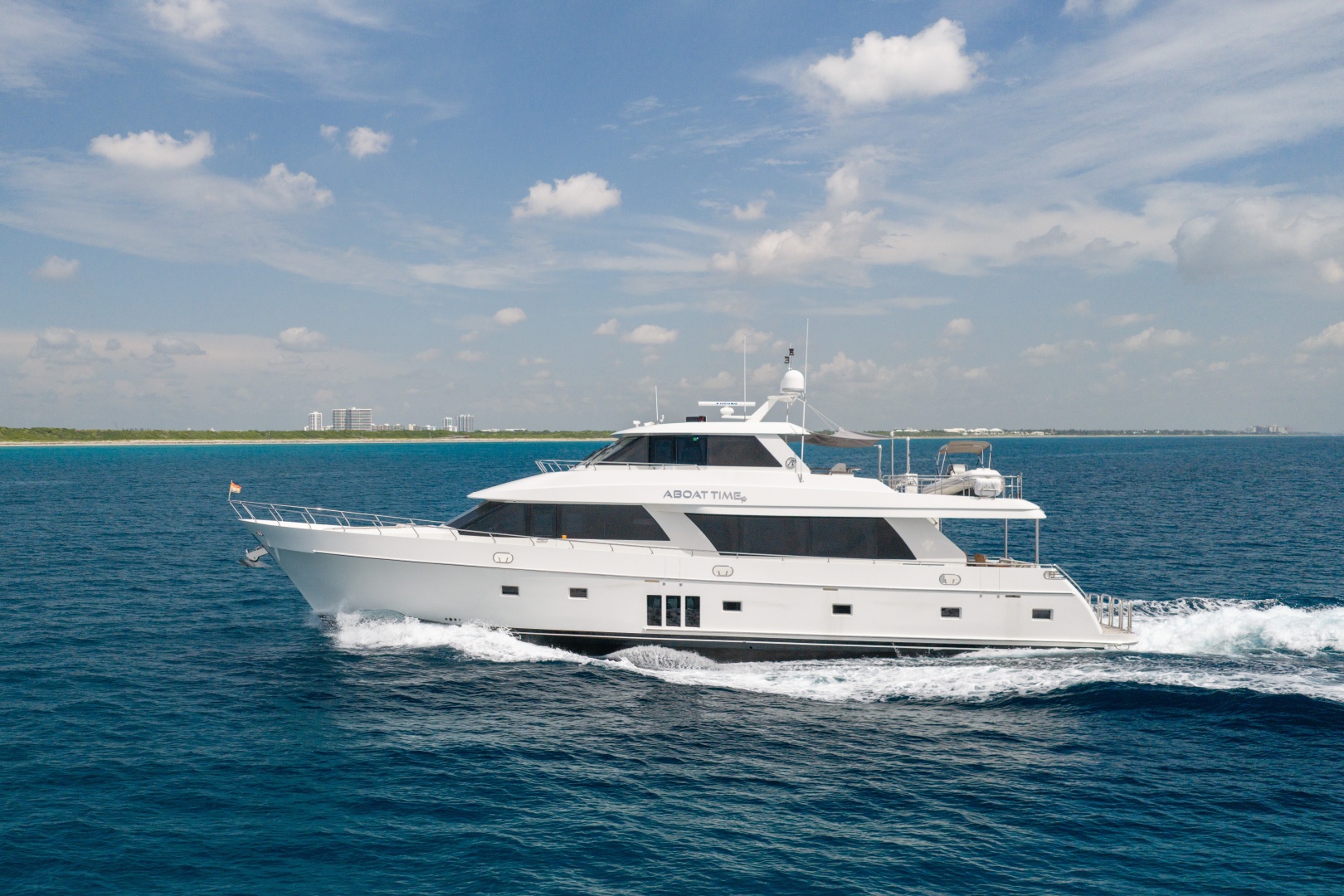 ABOAT TIME 90ft Ocean Alexander Yacht For Sale ABOAT TIME 90ft Ocean Alexander Yacht For Sale