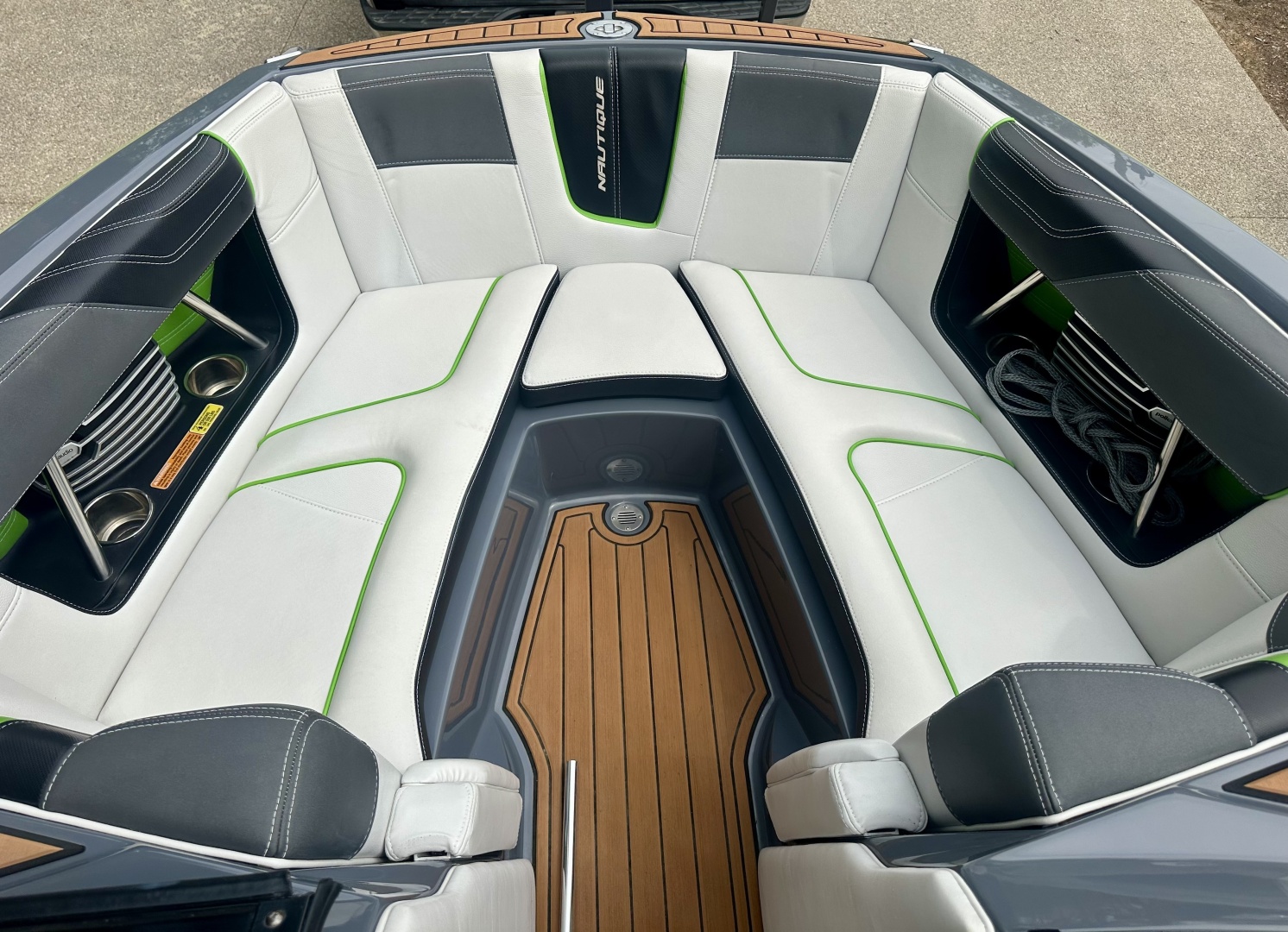 22ft Nautique Yacht For Sale