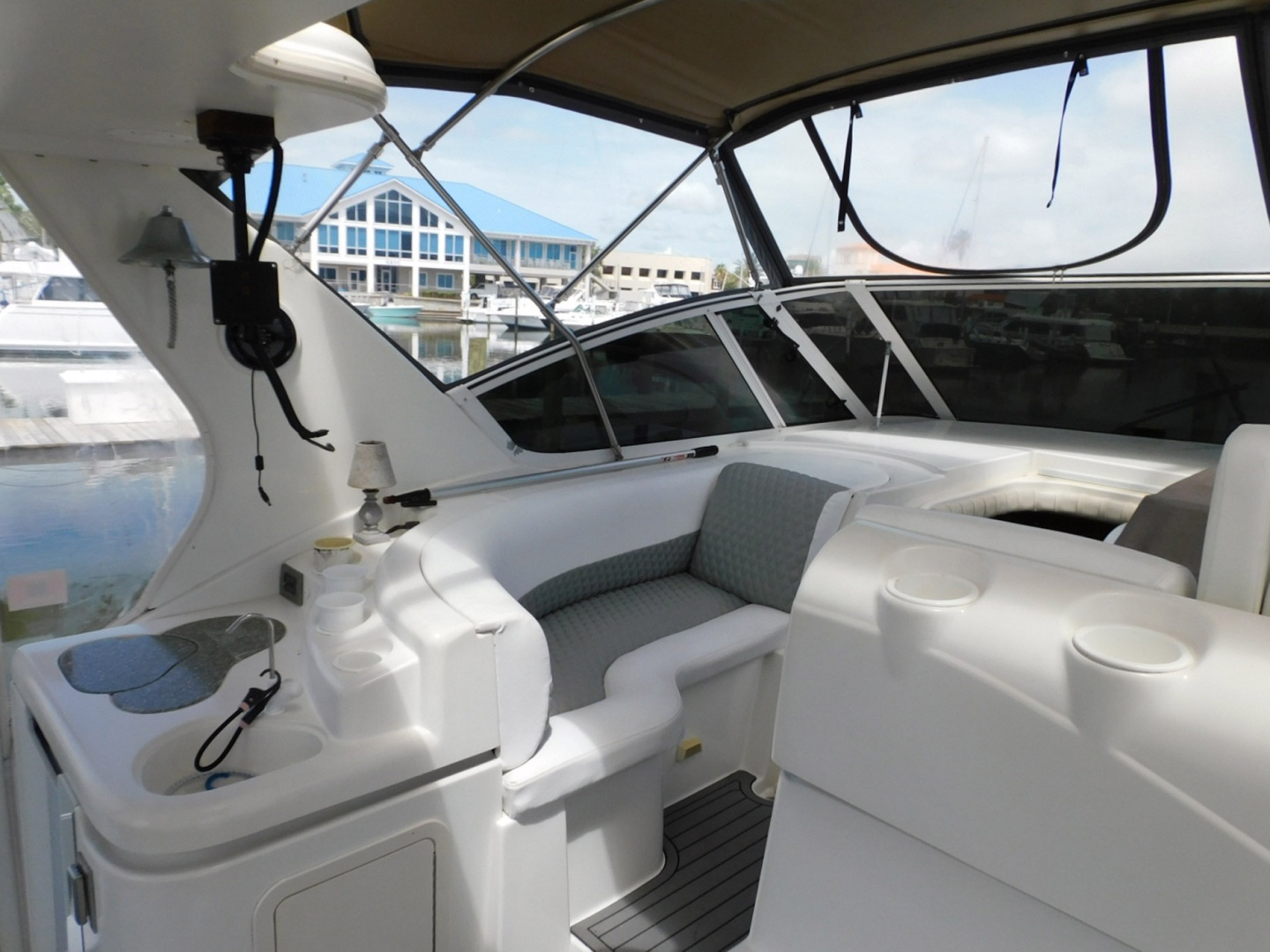 44ft Cruisers Yachts Yacht For Sale 44ft Cruisers Yachts Yacht For Sale