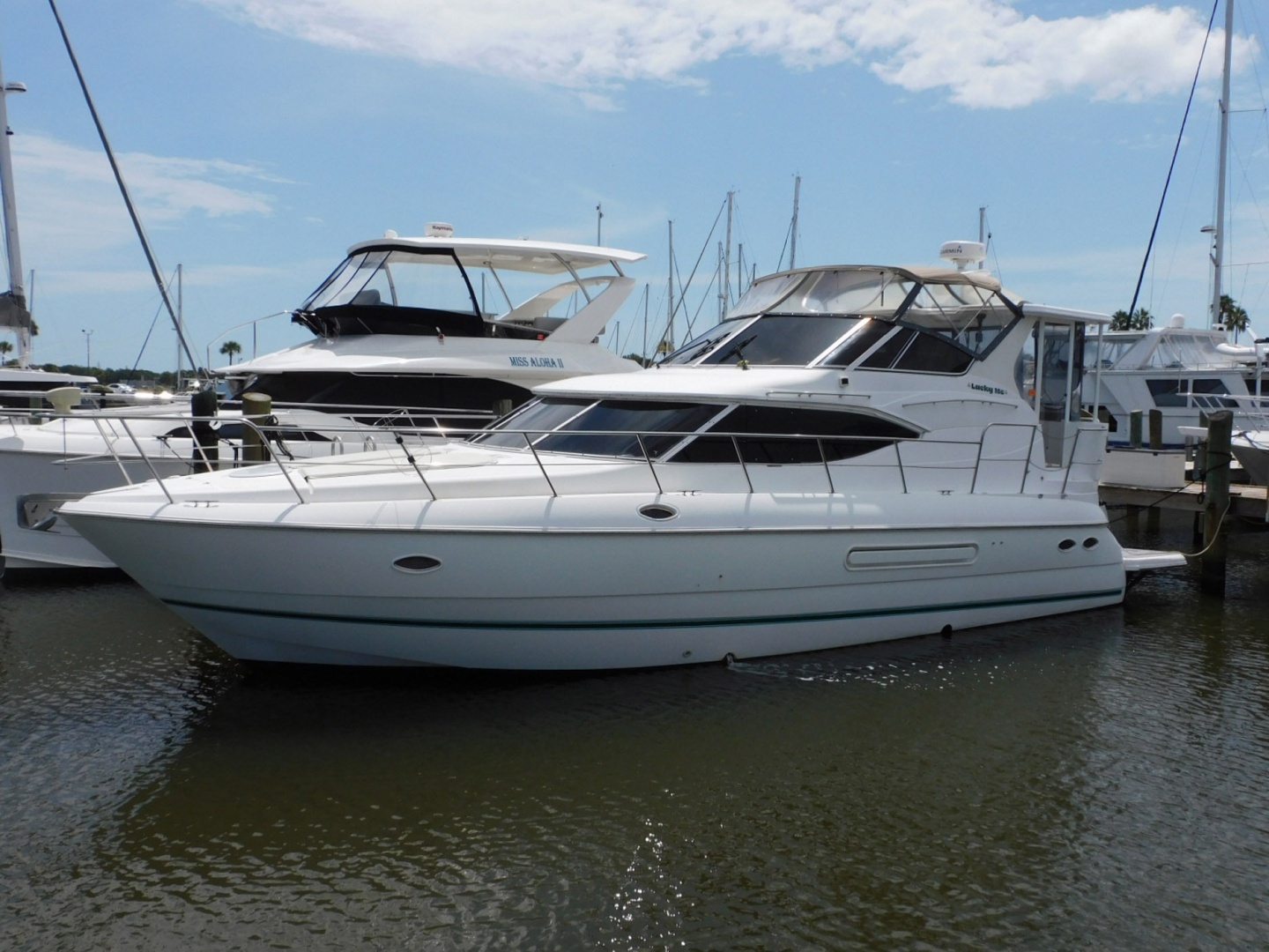 44ft Cruisers Yachts Yacht For Sale 44ft Cruisers Yachts Yacht For Sale