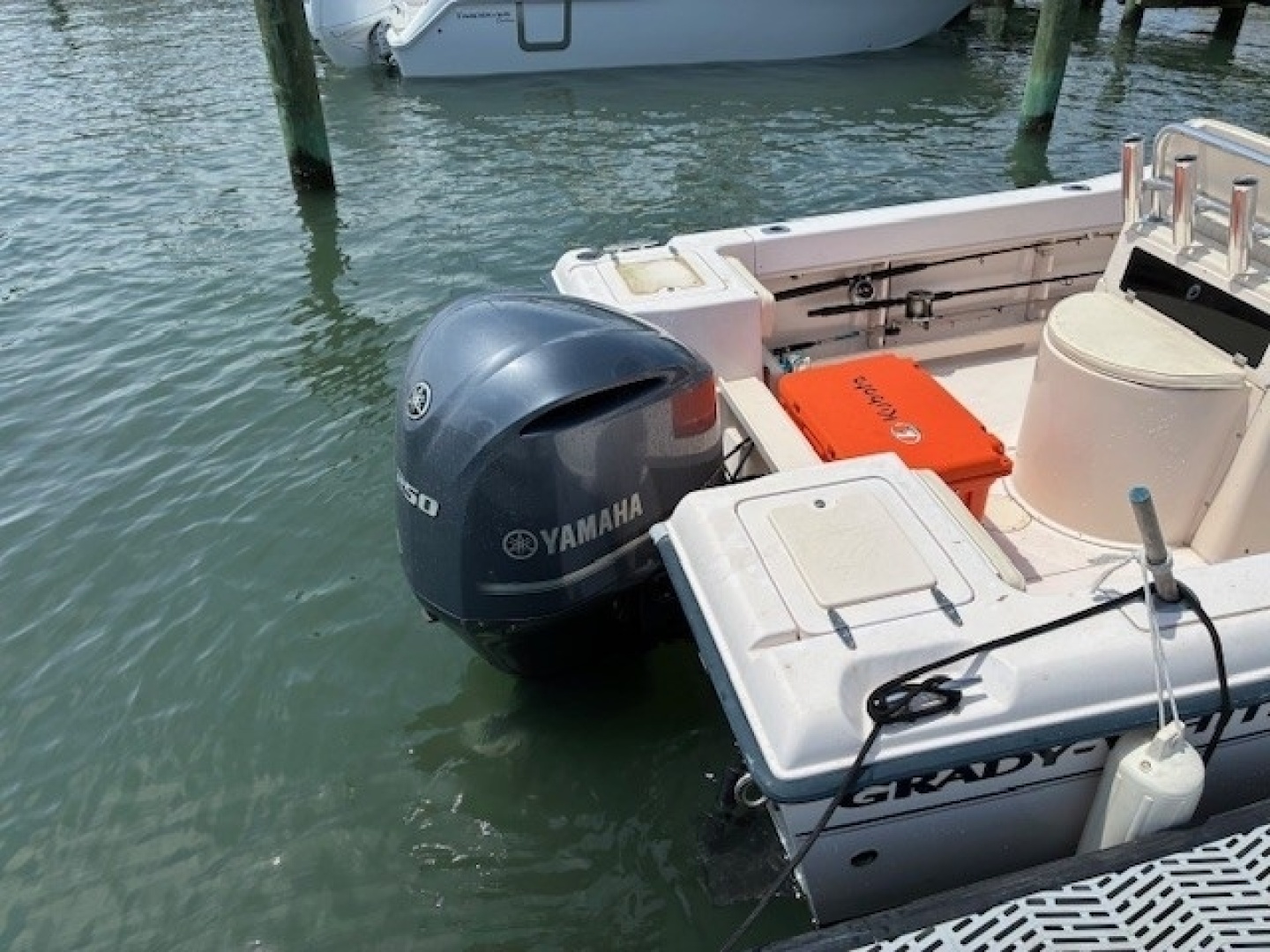 22ft Grady White Yacht For Sale