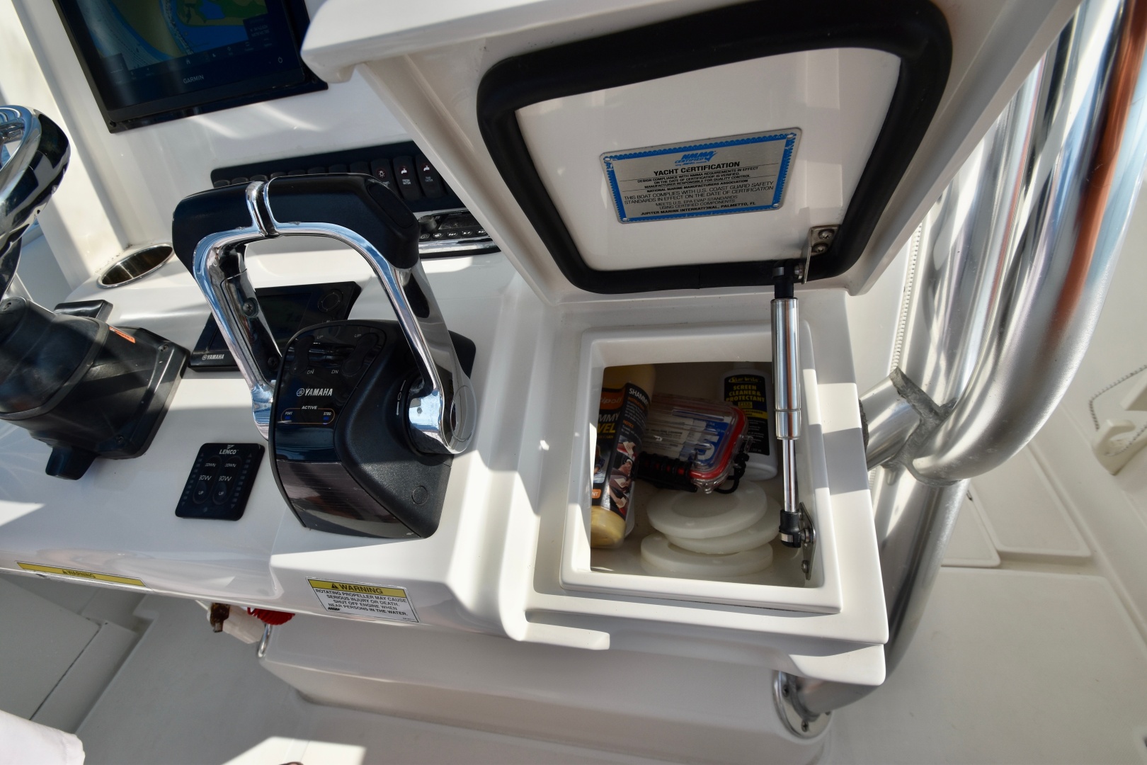 2015 Jupiter 30 Center Console
