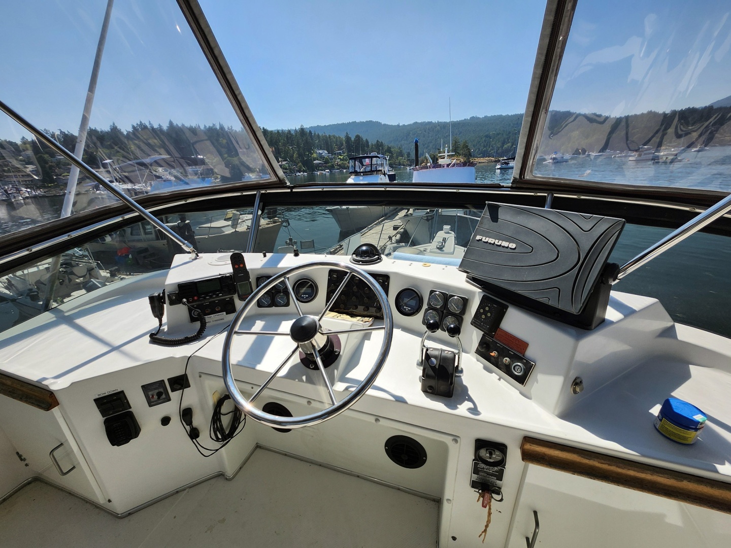 1992 Tollycraft 34 Sport Sedan