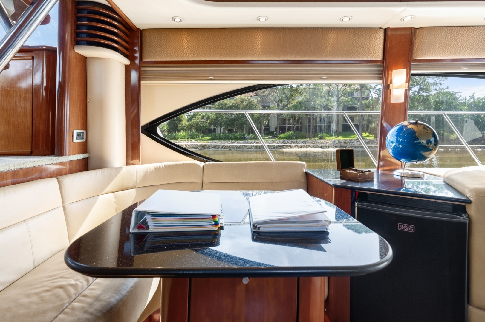 Carolina II 58ft Meridian Yacht For Sale