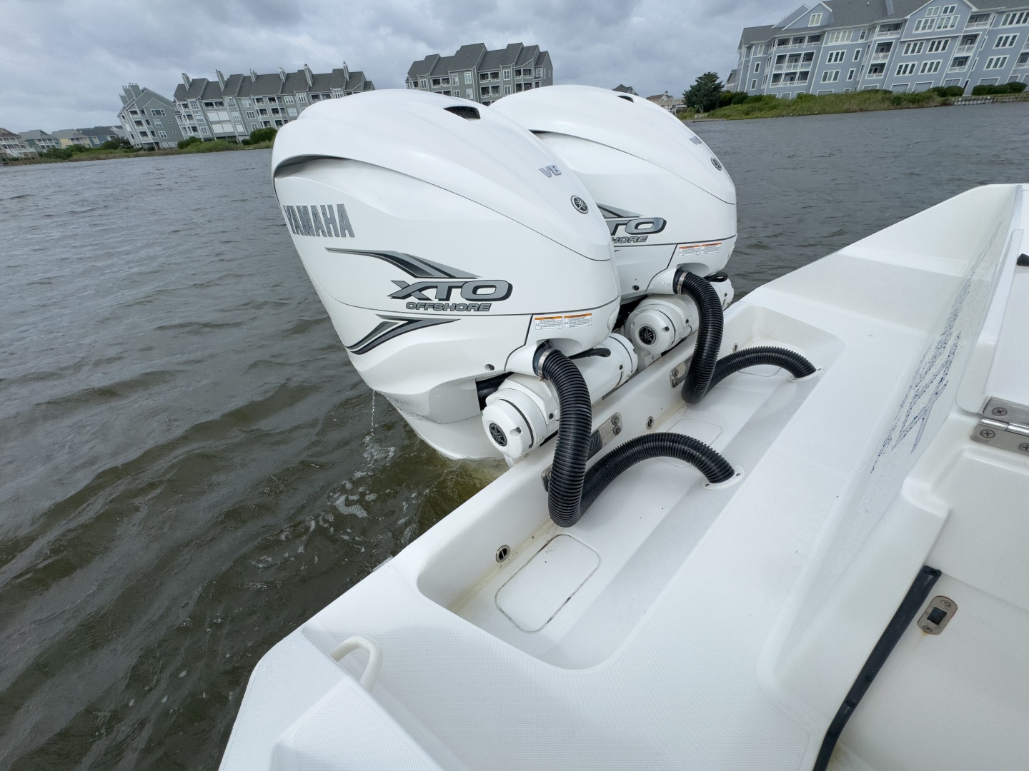 Flooring It 38ft Jupiter Yacht For Sale