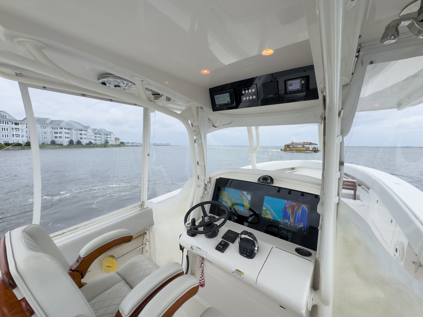 Flooring It 38ft Jupiter Yacht For Sale