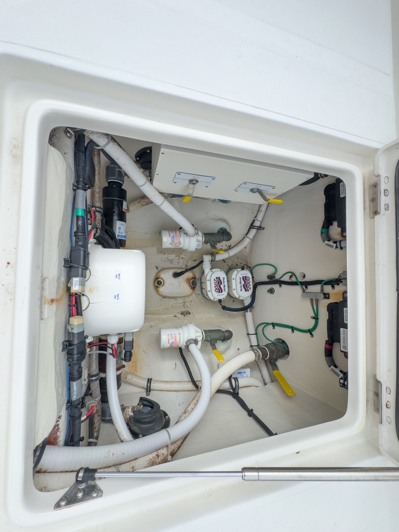 Flooring It 38ft Jupiter Yacht For Sale