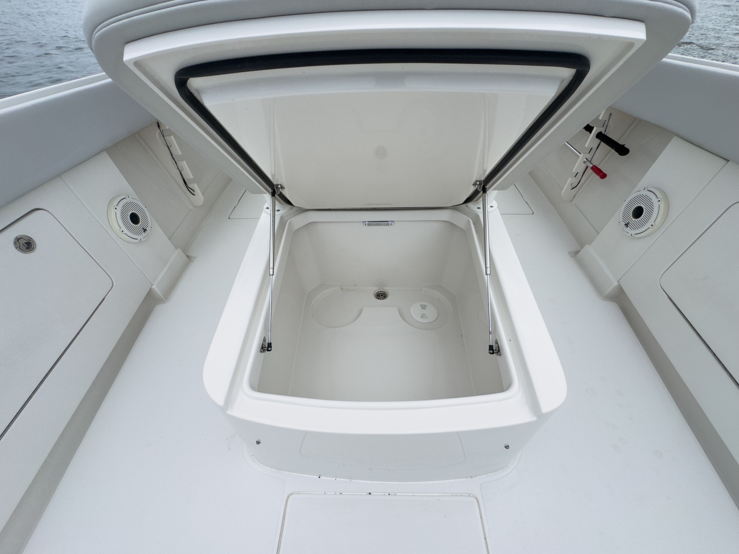Flooring It 38ft Jupiter Yacht For Sale