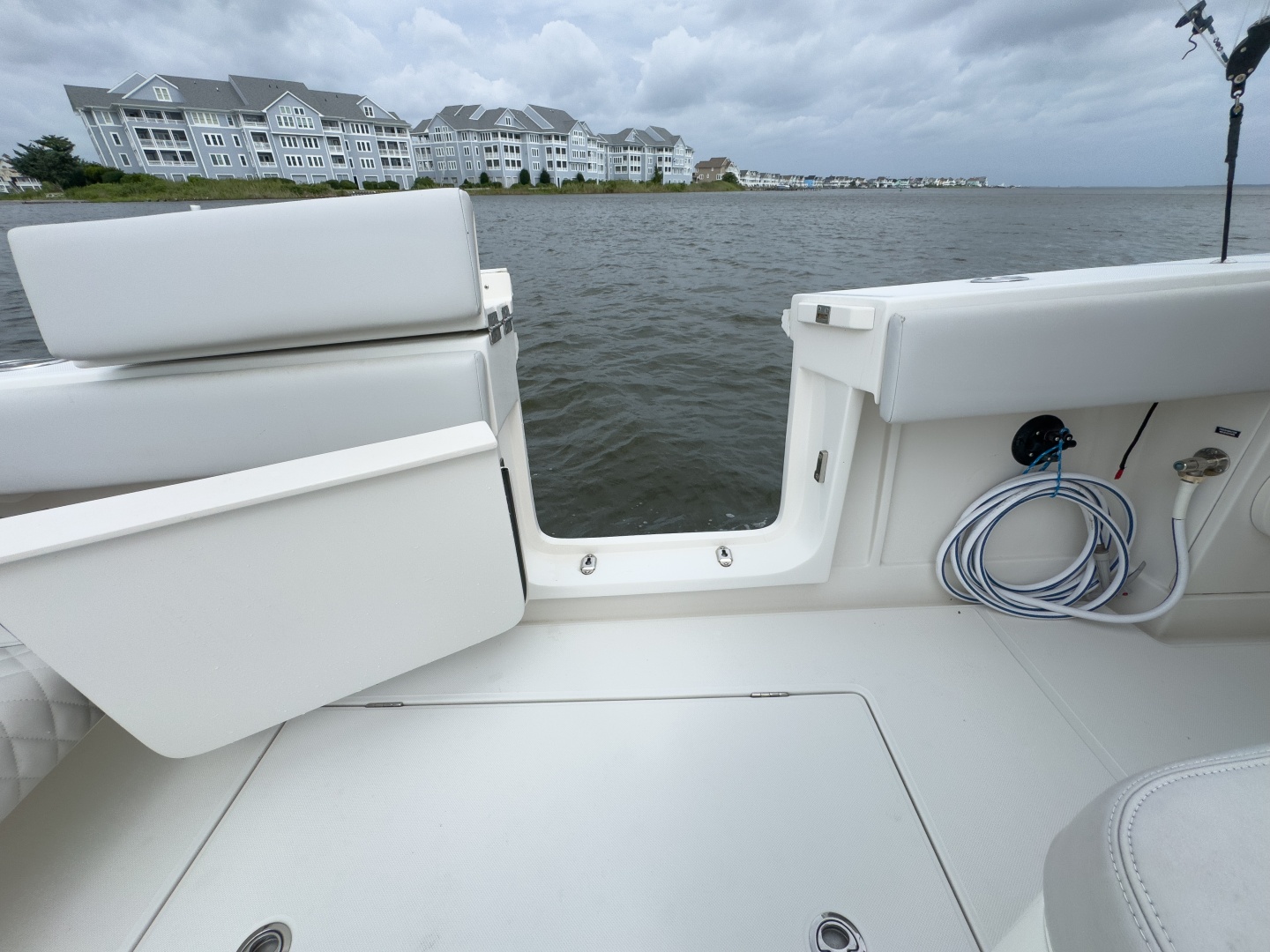 Flooring It 38ft Jupiter Yacht For Sale