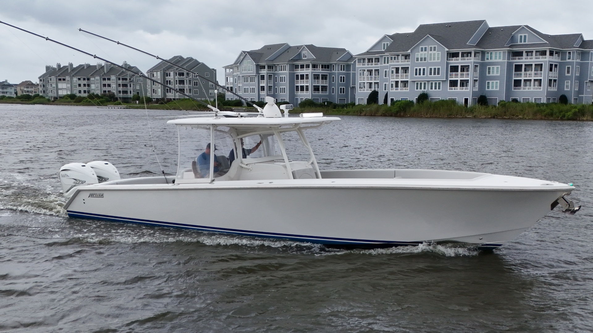 Flooring It 38ft Jupiter Yacht For Sale