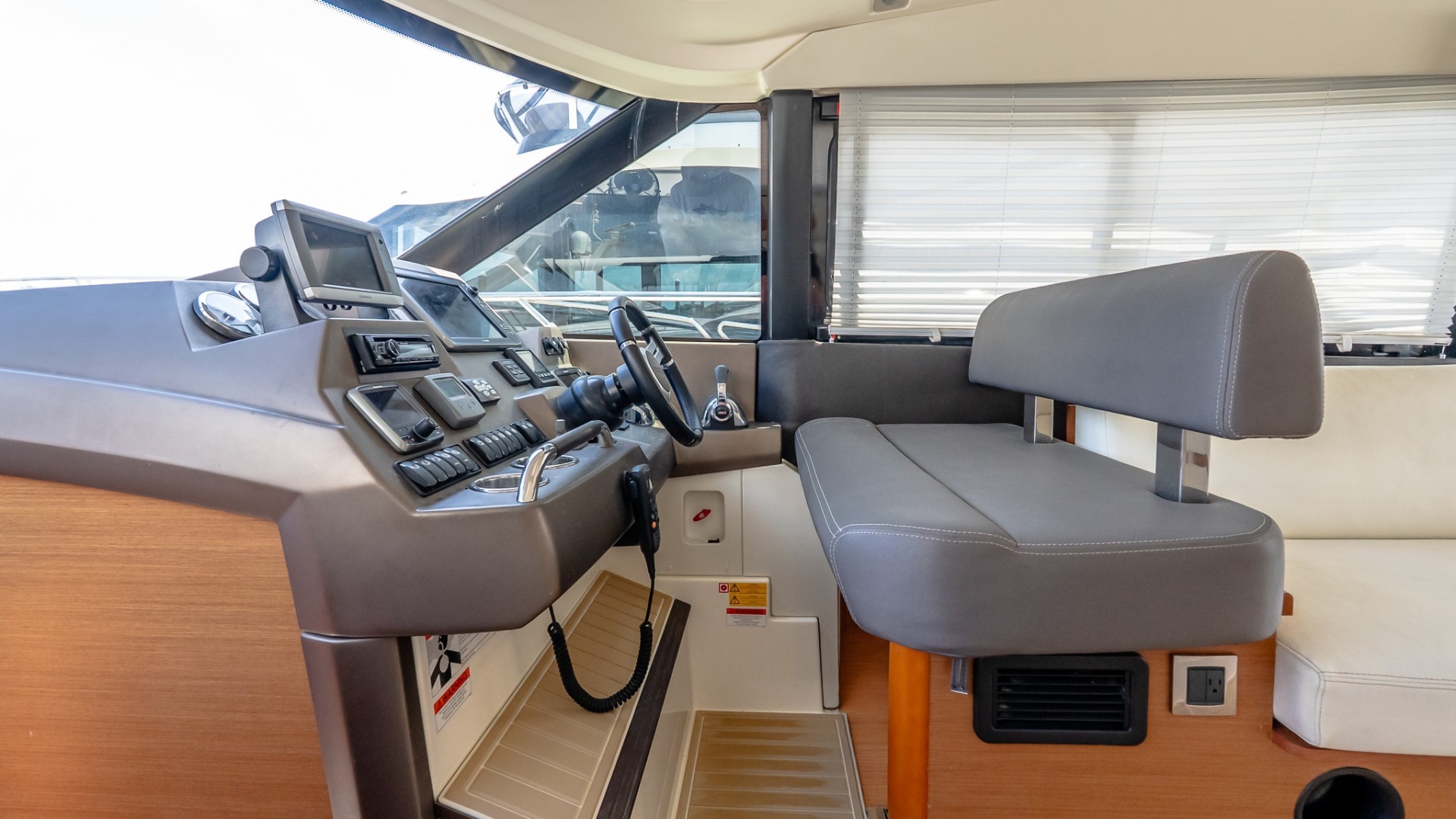 Golf Dock 45ft Prestige Yacht For Sale
