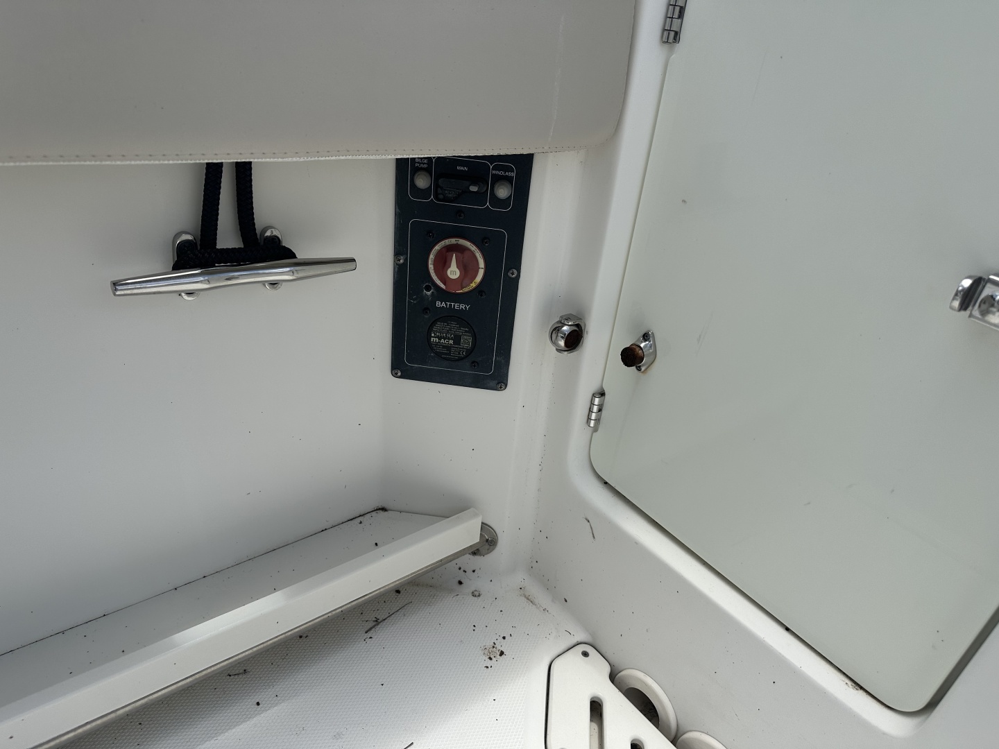 27ft Boston Whaler Yacht For Sale