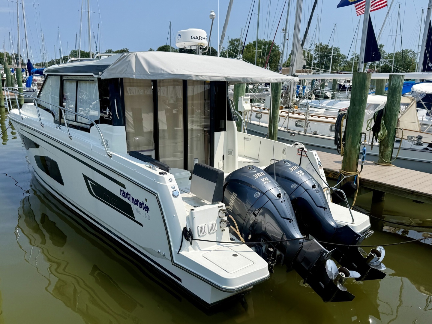 Jeanneau NC1095 Yacht For Sale