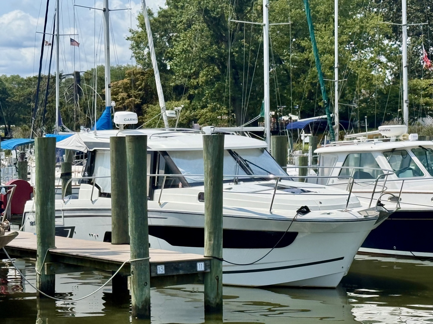 Jeanneau NC1095 Yacht For Sale