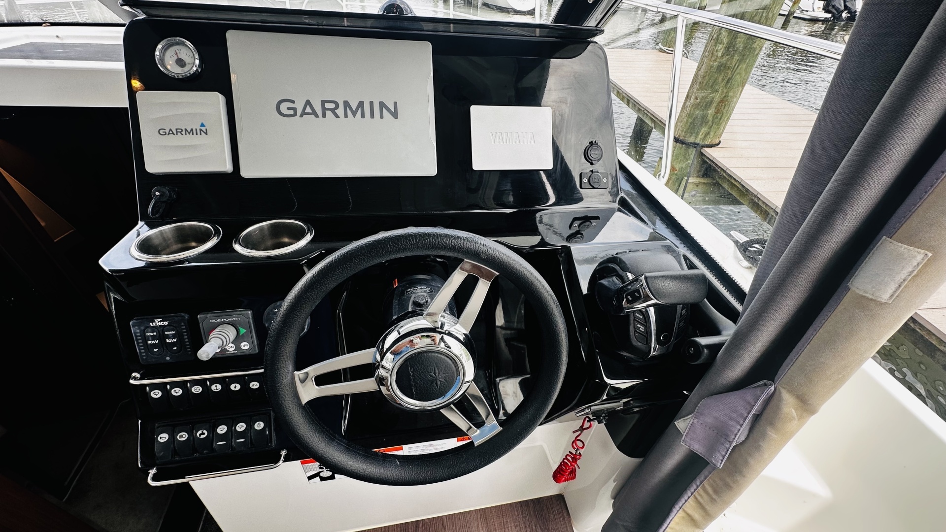 Jeanneau NC1095 Yacht For Sale