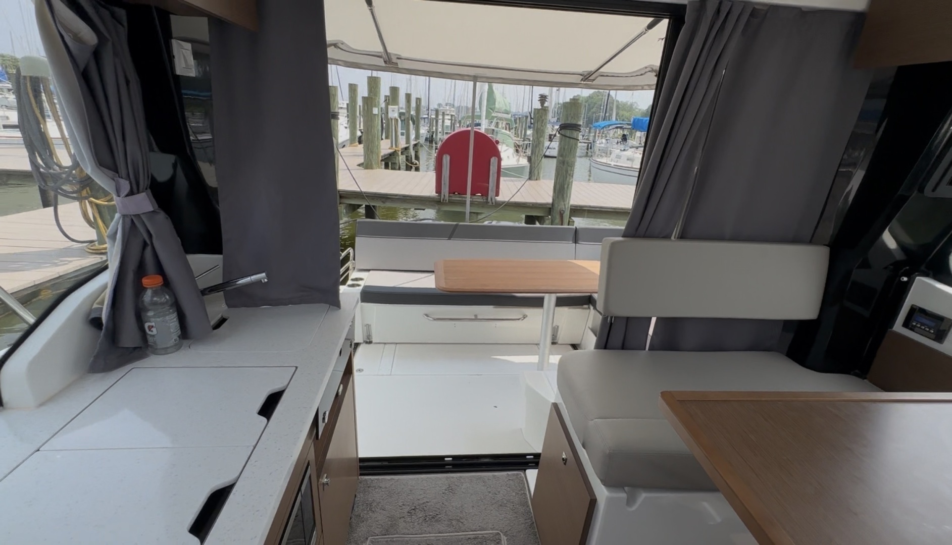 Jeanneau NC1095 Yacht For Sale