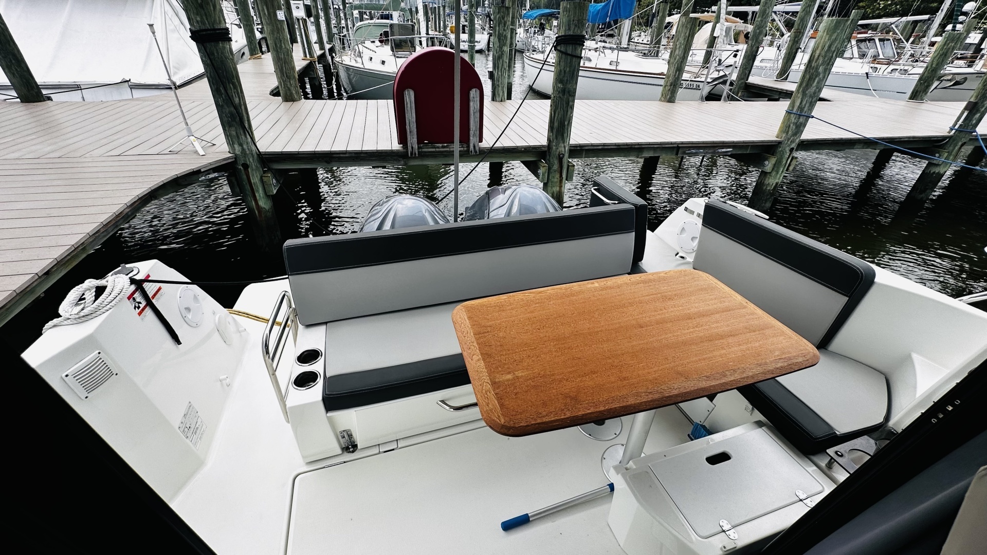 Jeanneau NC1095 Yacht For Sale