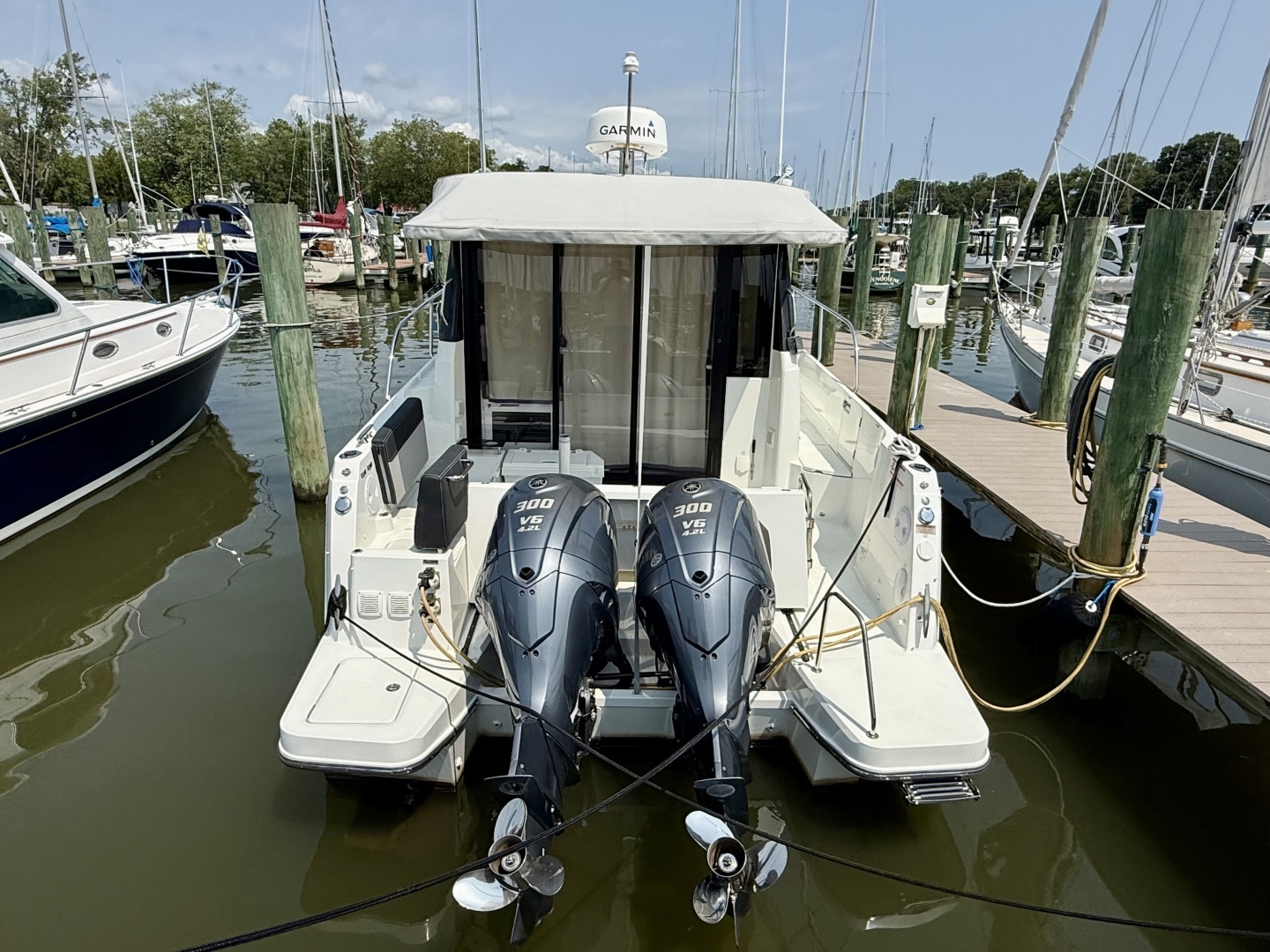 Jeanneau NC1095 Yacht For Sale