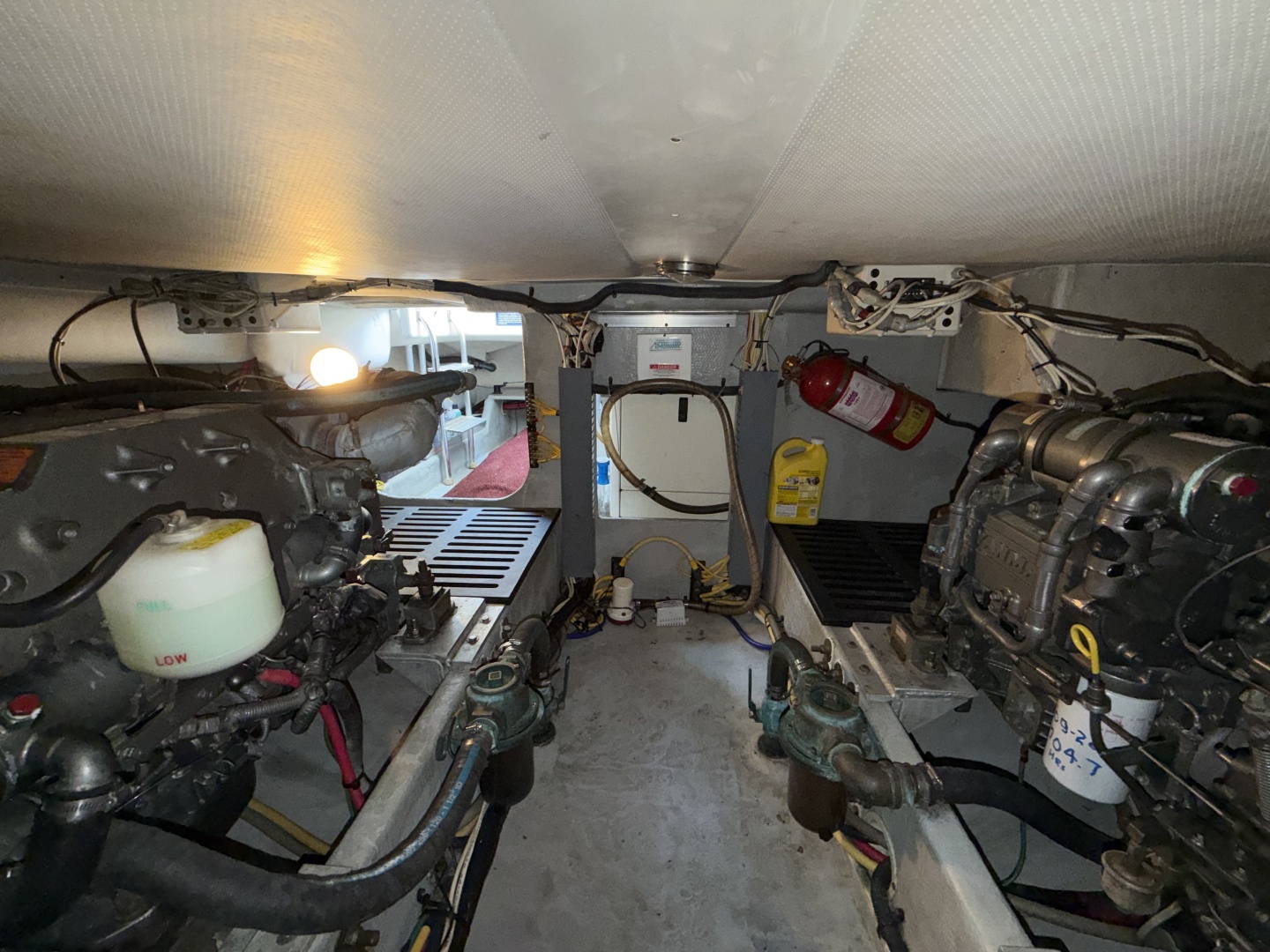 FIDELITY 34ft Mainship Yacht For Sale