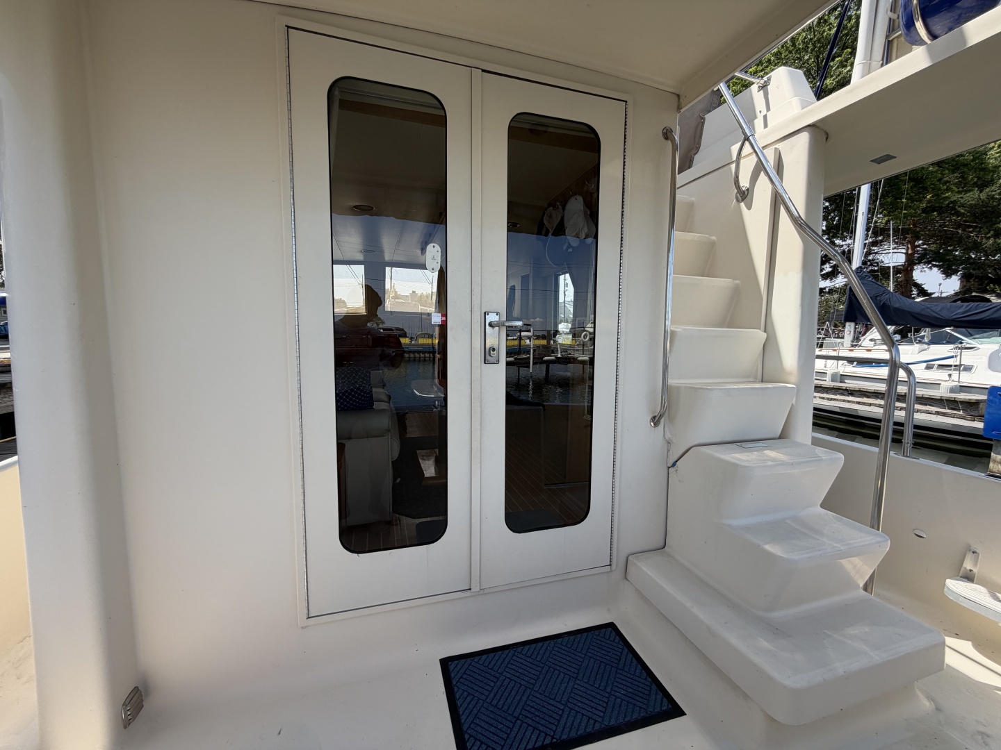 FIDELITY 34ft Mainship Yacht For Sale