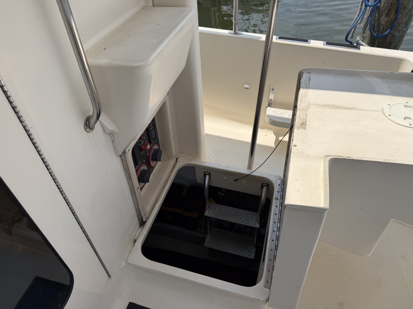 FIDELITY 34ft Mainship Yacht For Sale