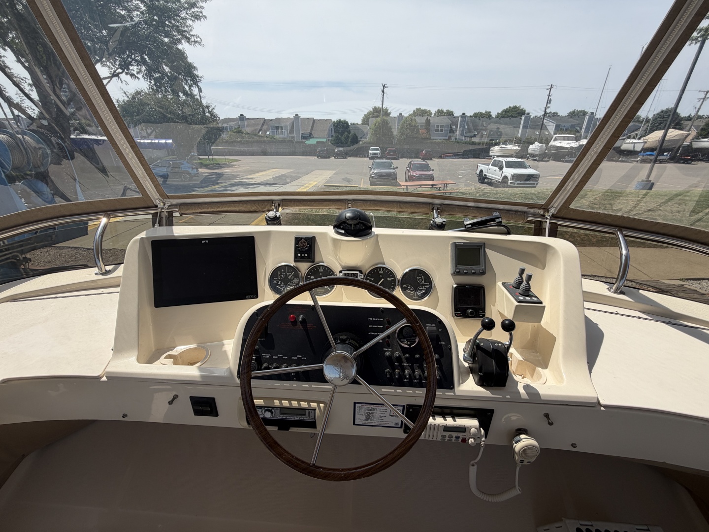 FIDELITY 34ft Mainship Yacht For Sale