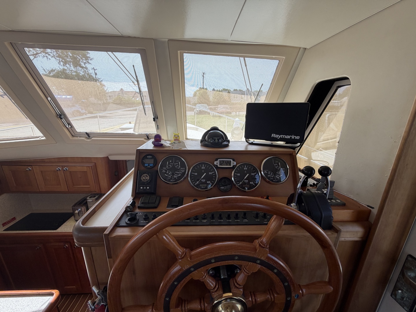 FIDELITY 34ft Mainship Yacht For Sale