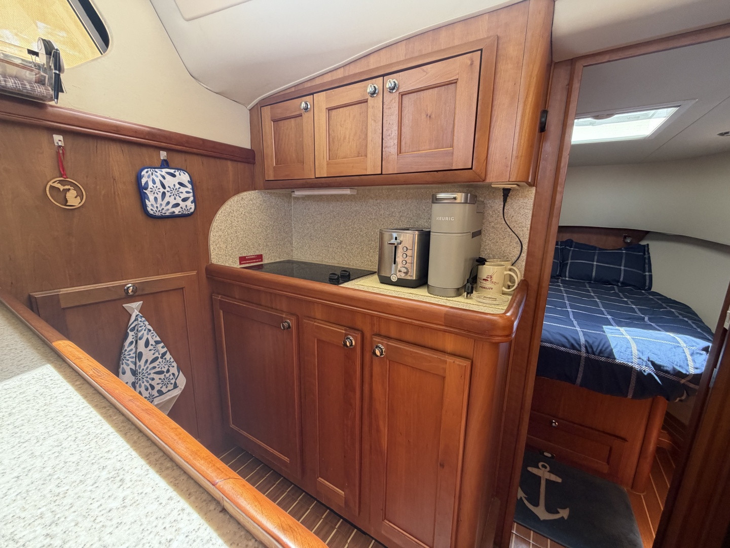 FIDELITY 34ft Mainship Yacht For Sale