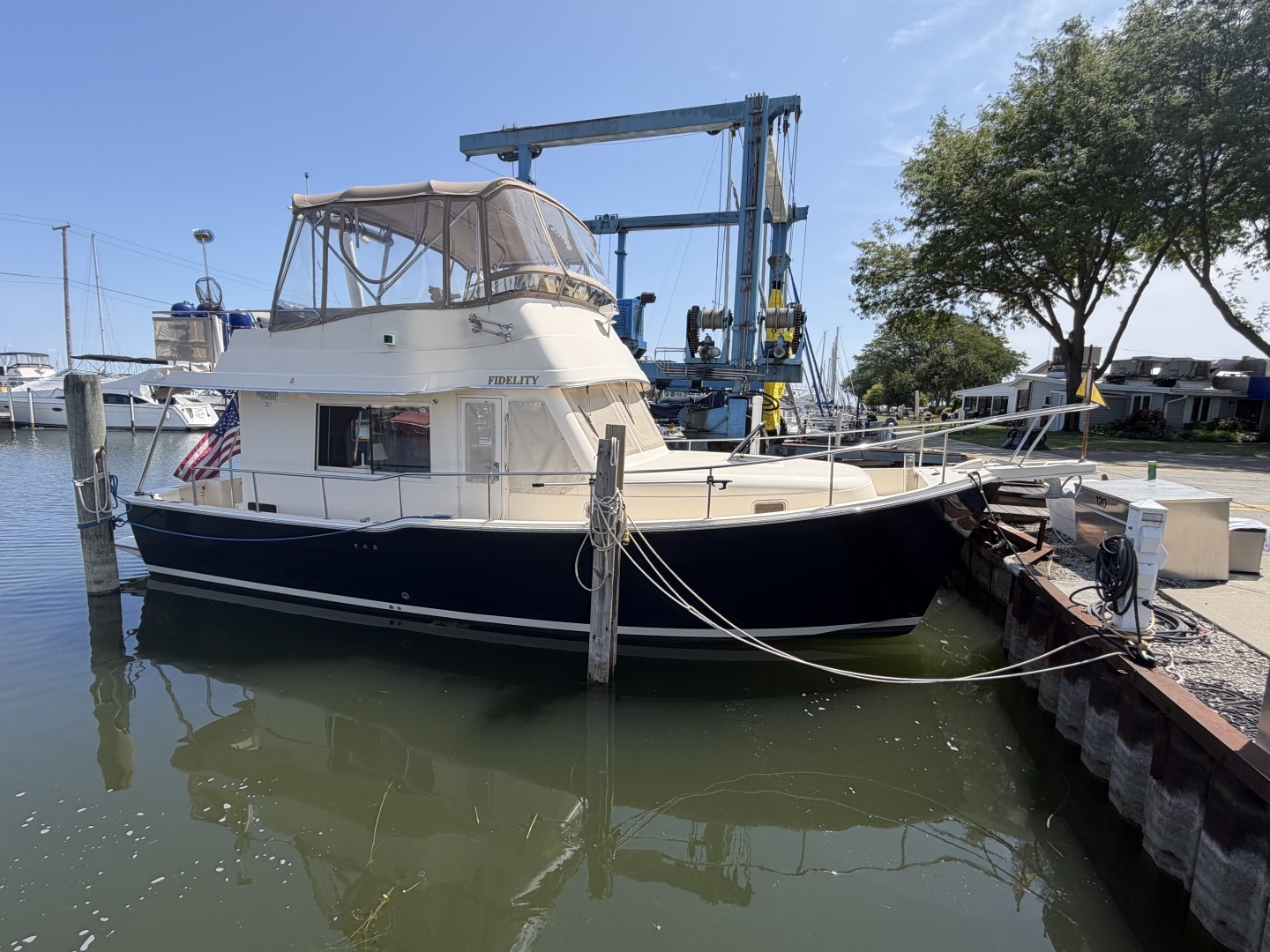 FIDELITY 34ft Mainship Yacht For Sale