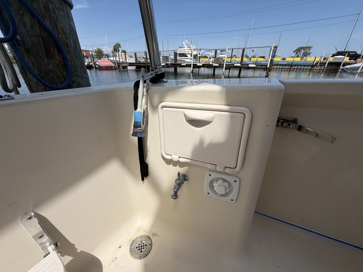 FIDELITY 34ft Mainship Yacht For Sale