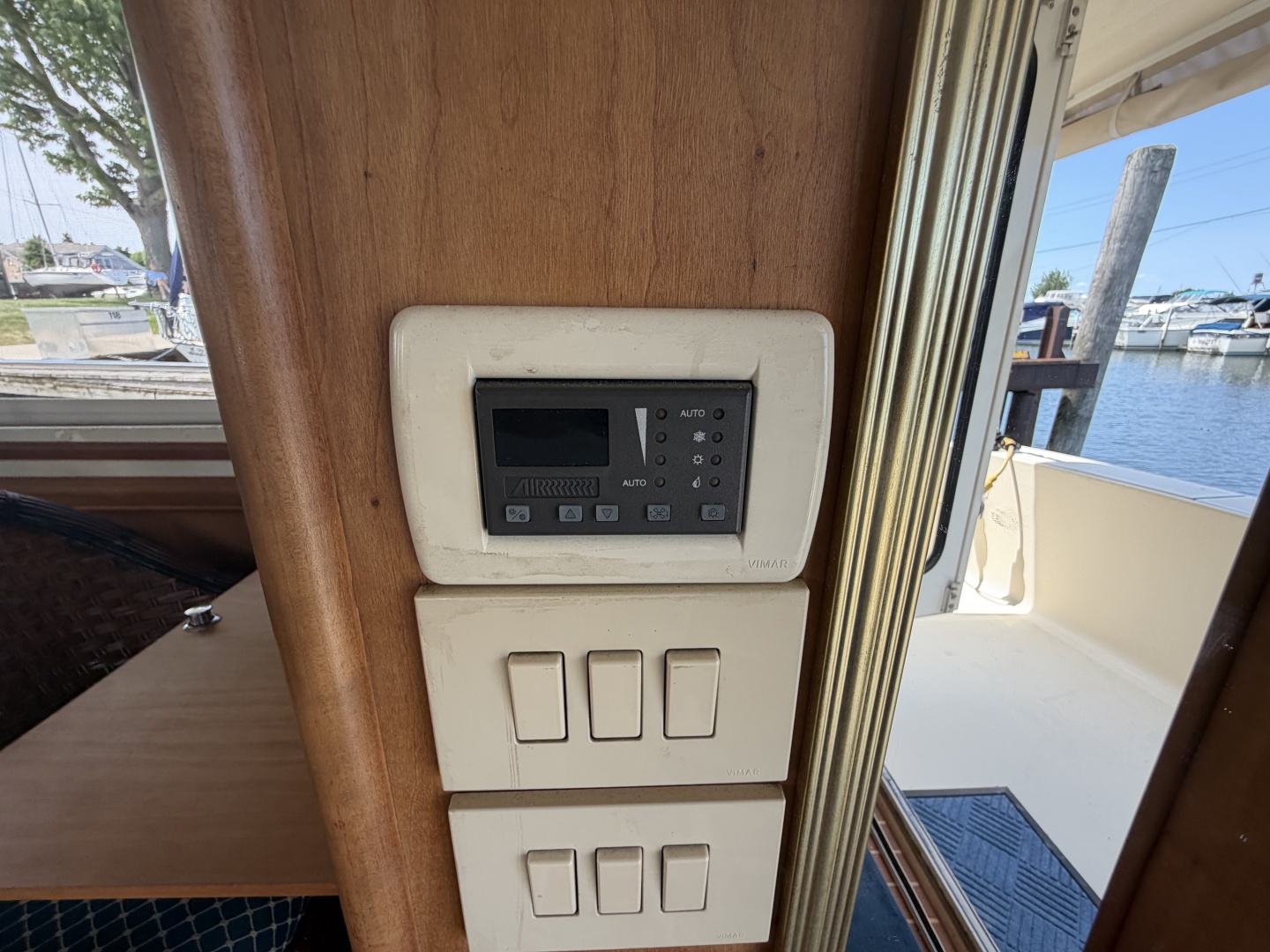 FIDELITY 34ft Mainship Yacht For Sale