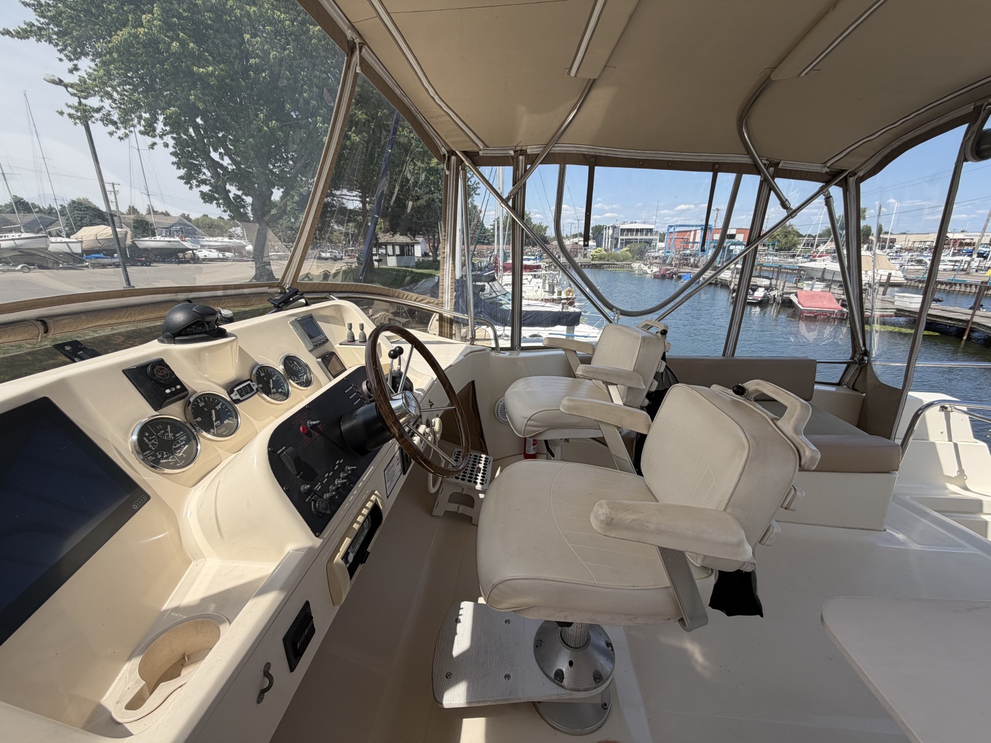 FIDELITY 34ft Mainship Yacht For Sale