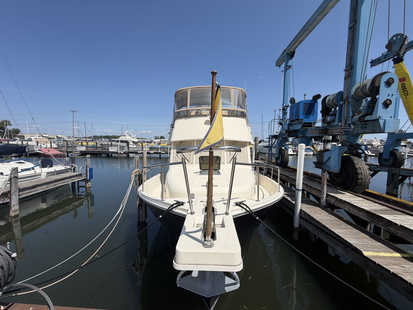 FIDELITY 34ft Mainship Yacht For Sale
