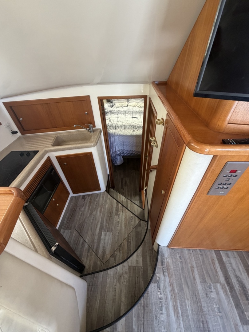 Smart Move 34ft Riviera Yacht For Sale Smart Move 34ft Riviera Yacht For Sale