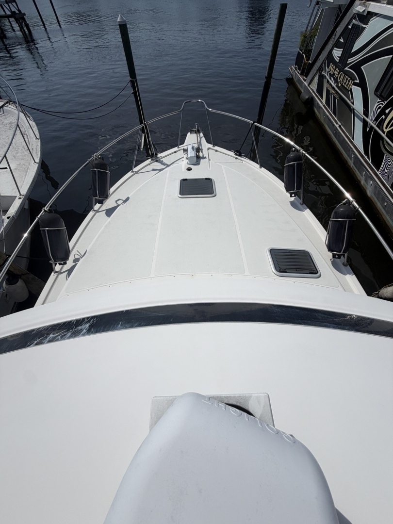 Smart Move 34ft Riviera Yacht For Sale Smart Move 34ft Riviera Yacht For Sale