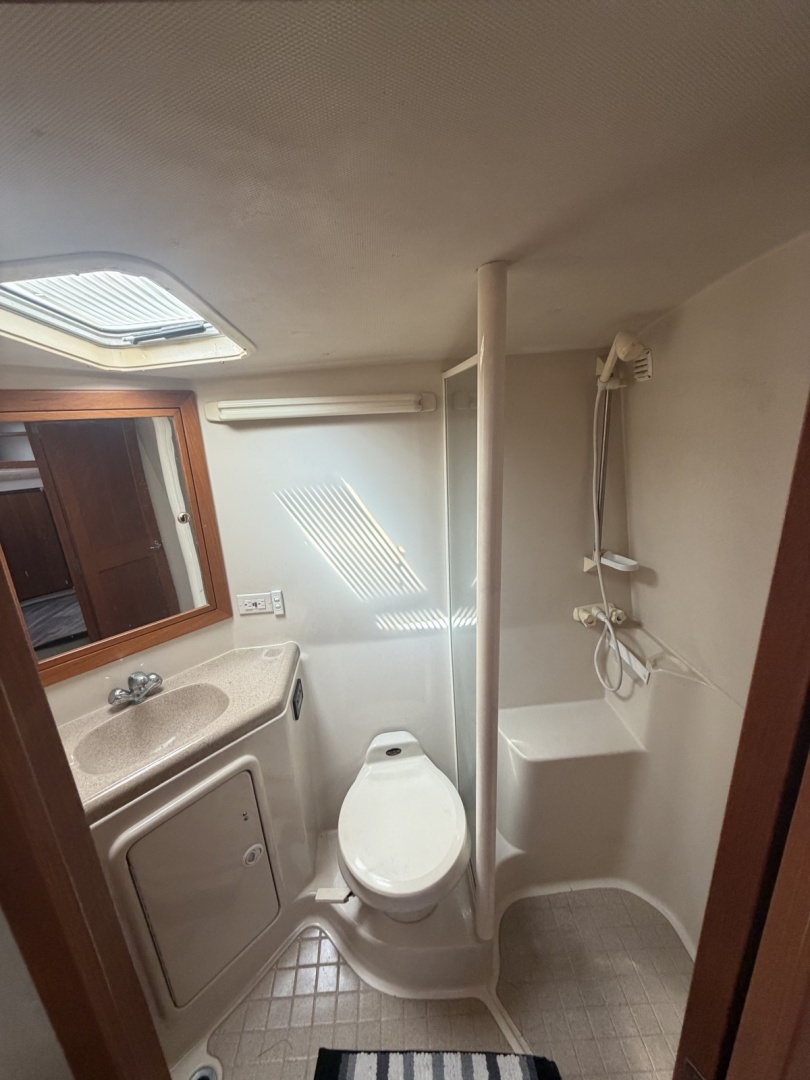 Smart Move 34ft Riviera Yacht For Sale Smart Move 34ft Riviera Yacht For Sale