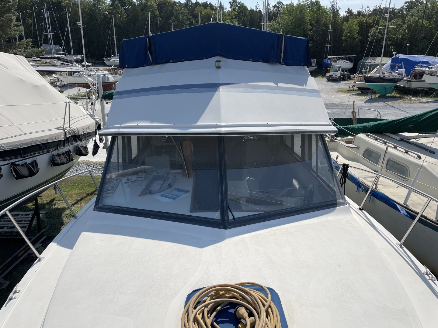 PIRATE SHIP 34ft Carver Yacht For Sale