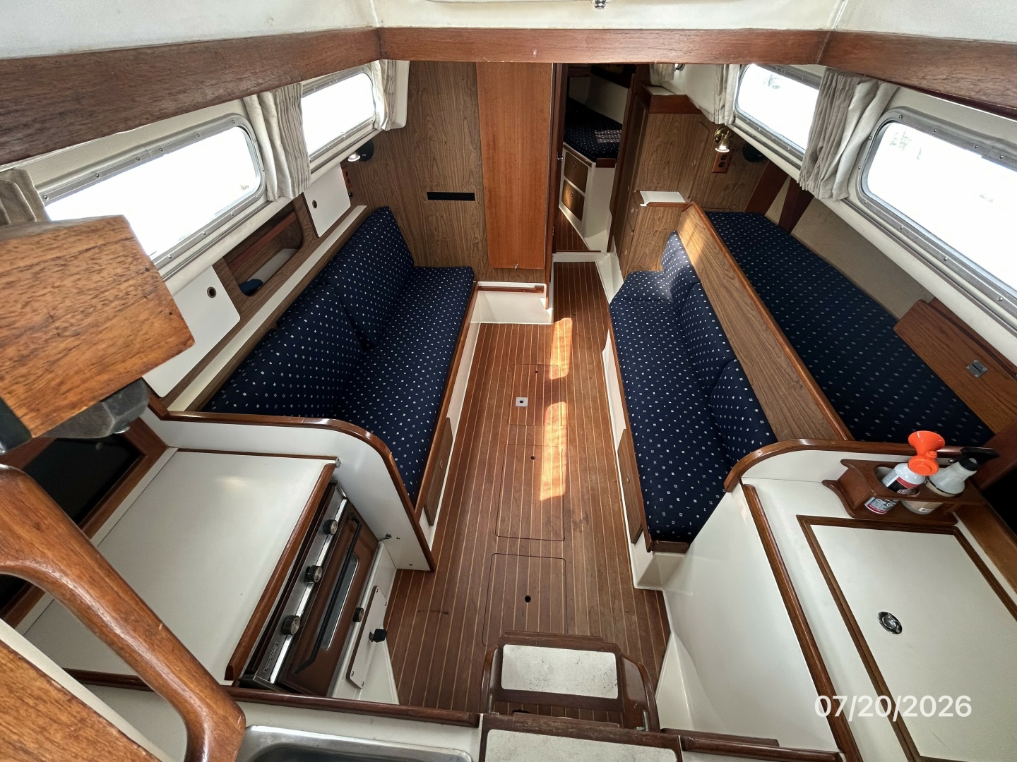 Lucky Dog 35ft Pearson Yacht For Sale