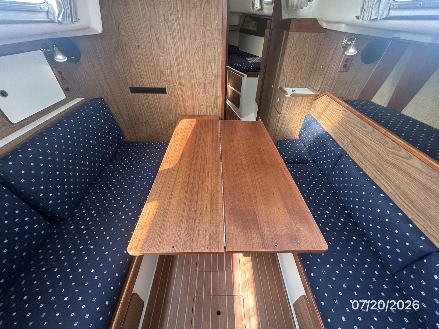 Lucky Dog 35ft Pearson Yacht For Sale
