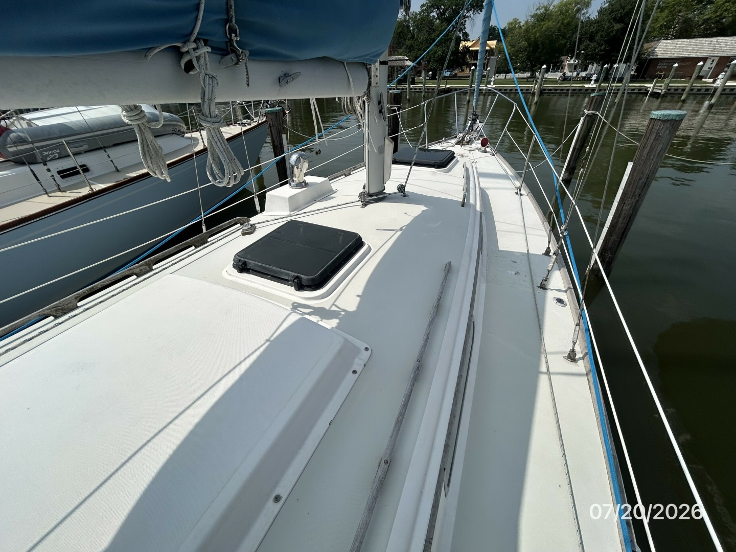 Lucky Dog 35ft Pearson Yacht For Sale