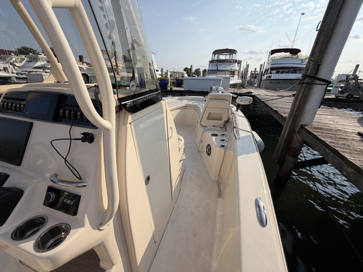 25ft Grady White Yacht For Sale