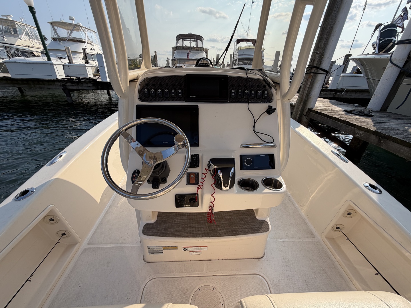25ft Grady White Yacht For Sale